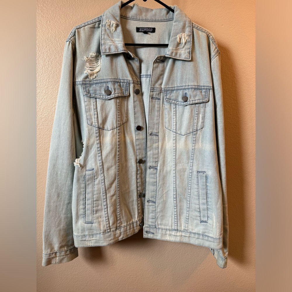 Tilly’s Women's Light Blue Distressed Jean Jacket Size L